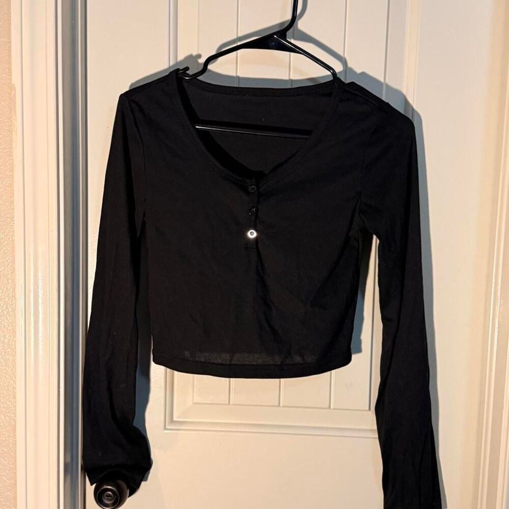 Women's Black Crop-top